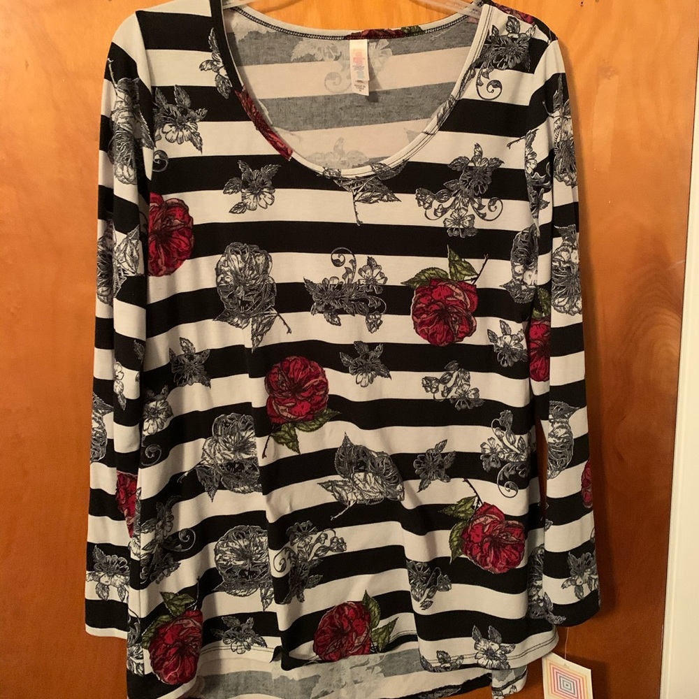 Lularoe Medium Lynnae NWT